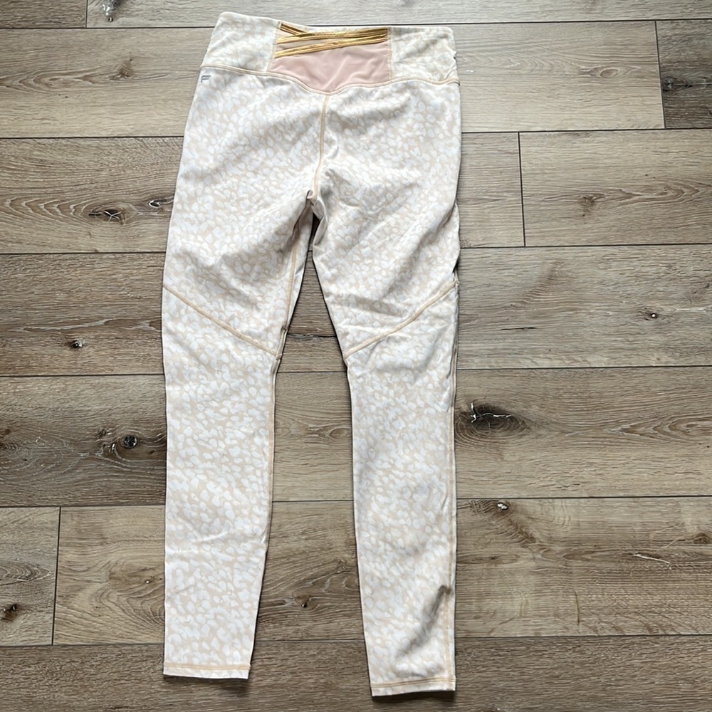 Fabletics Trinity Motion 365 High Rise Leggings Patterned - Picture 7 of 11